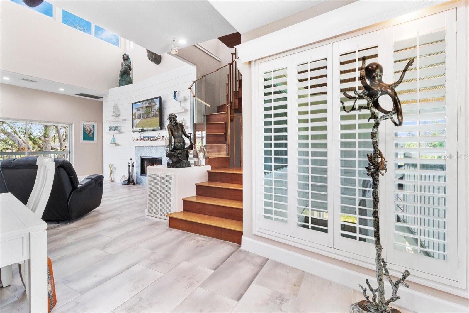 Image 15 of 99 For 13477 Irwin Drive