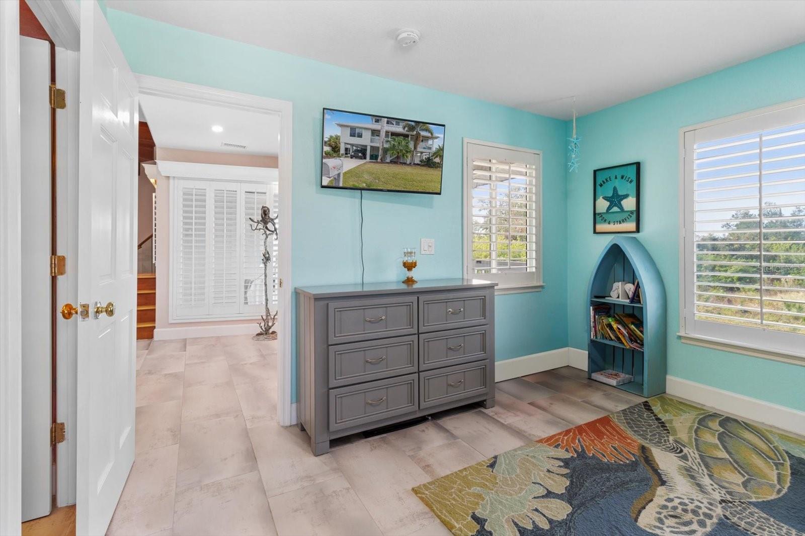 Image 39 of 99 For 13477 Irwin Drive