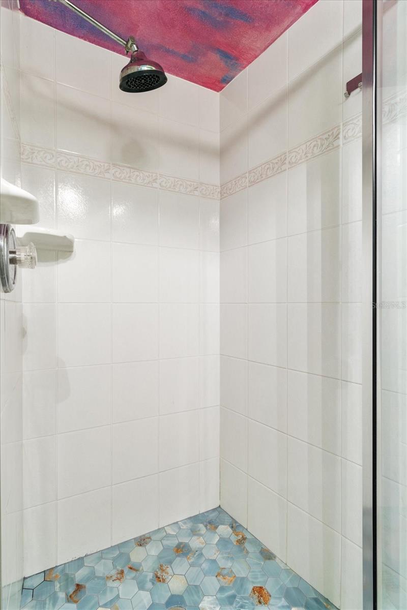 Image 41 of 99 For 13477 Irwin Drive