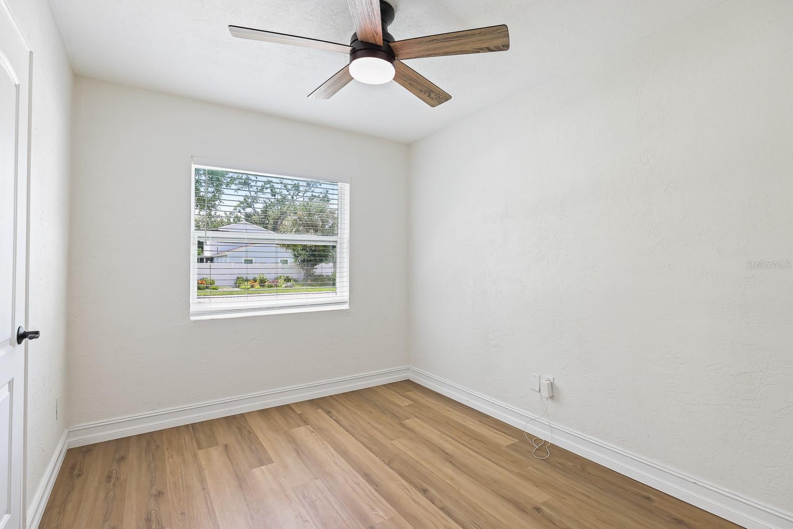 Image 18 of 29 For 4006 Shamrock Road
