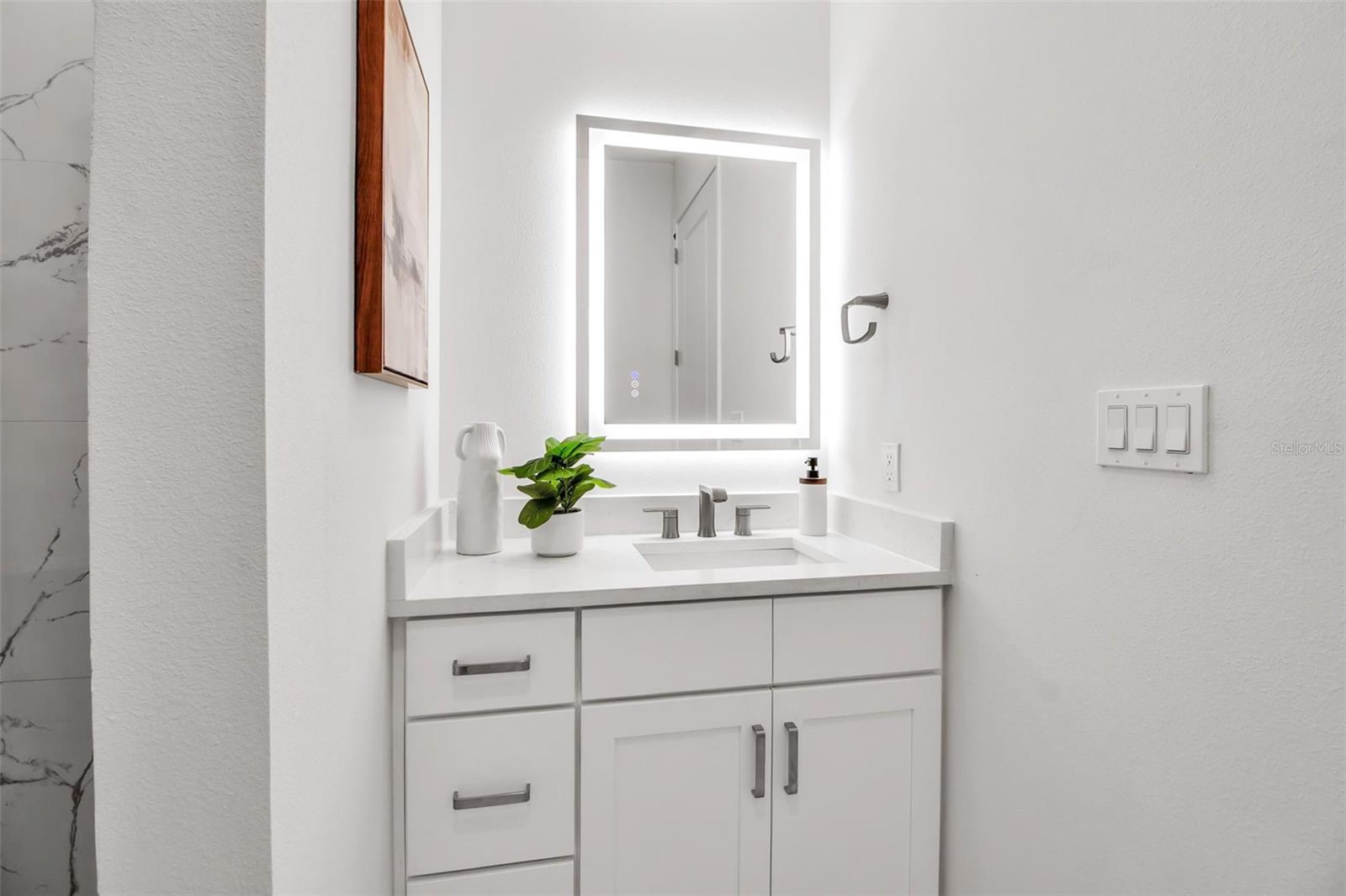 Image 36 of 60 For 600 3rd Avenue S 505