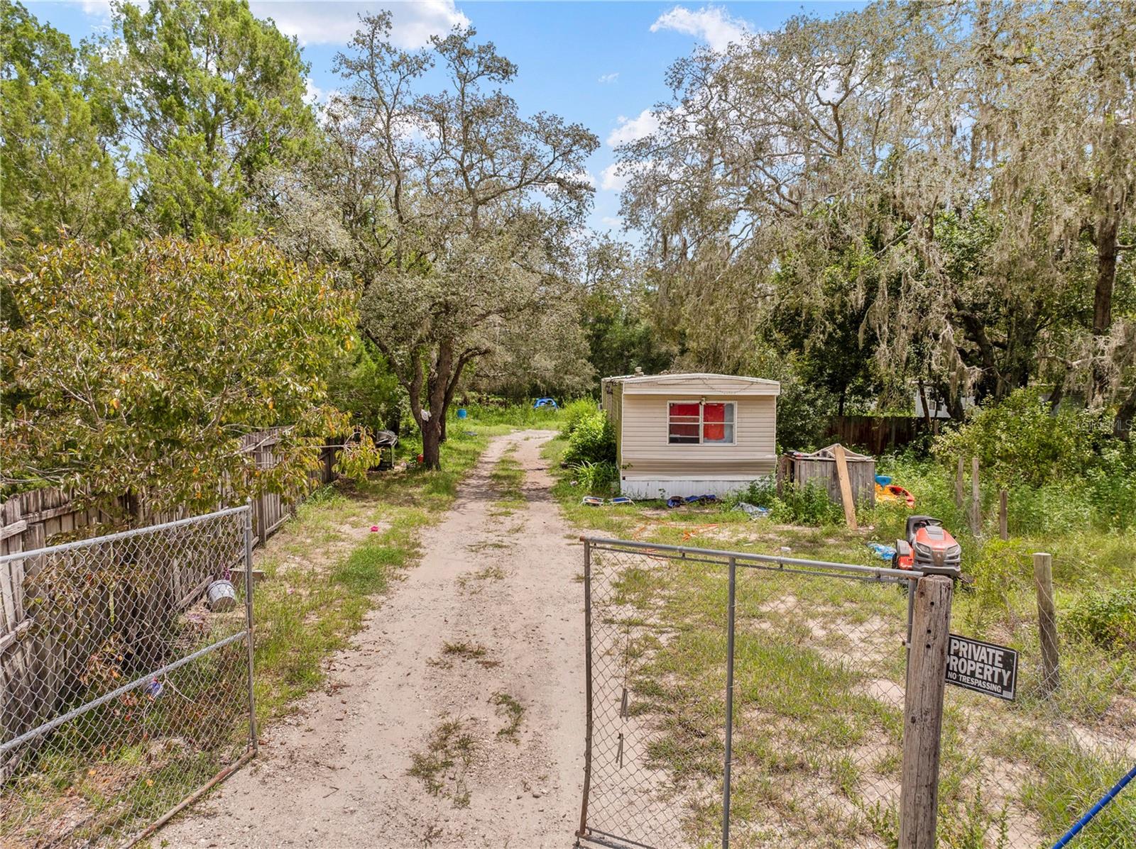 Image 5 of 16 For 16710 Monteverde Drive
