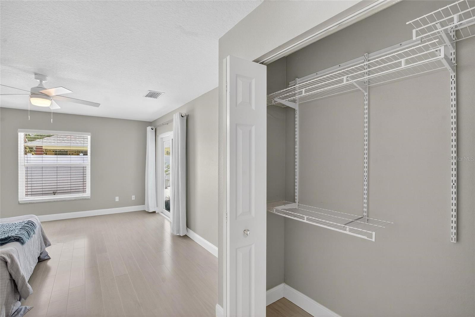 Image 37 of 88 For 912 Landmark Circle S