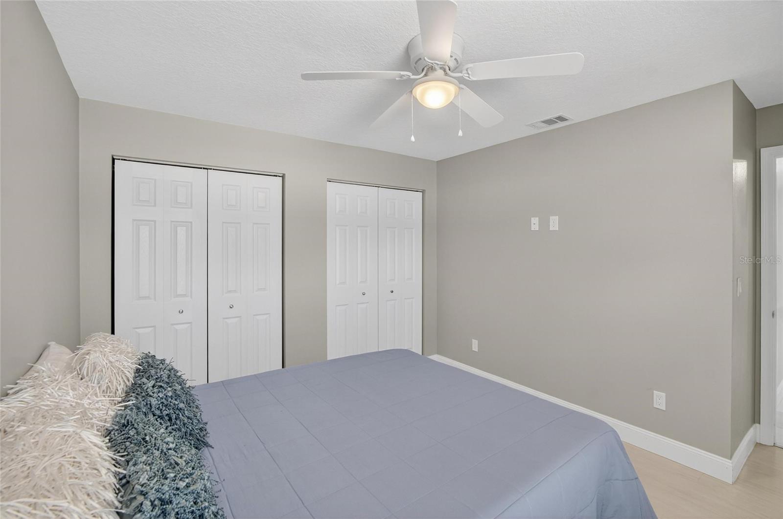 Image 42 of 88 For 912 Landmark Circle S