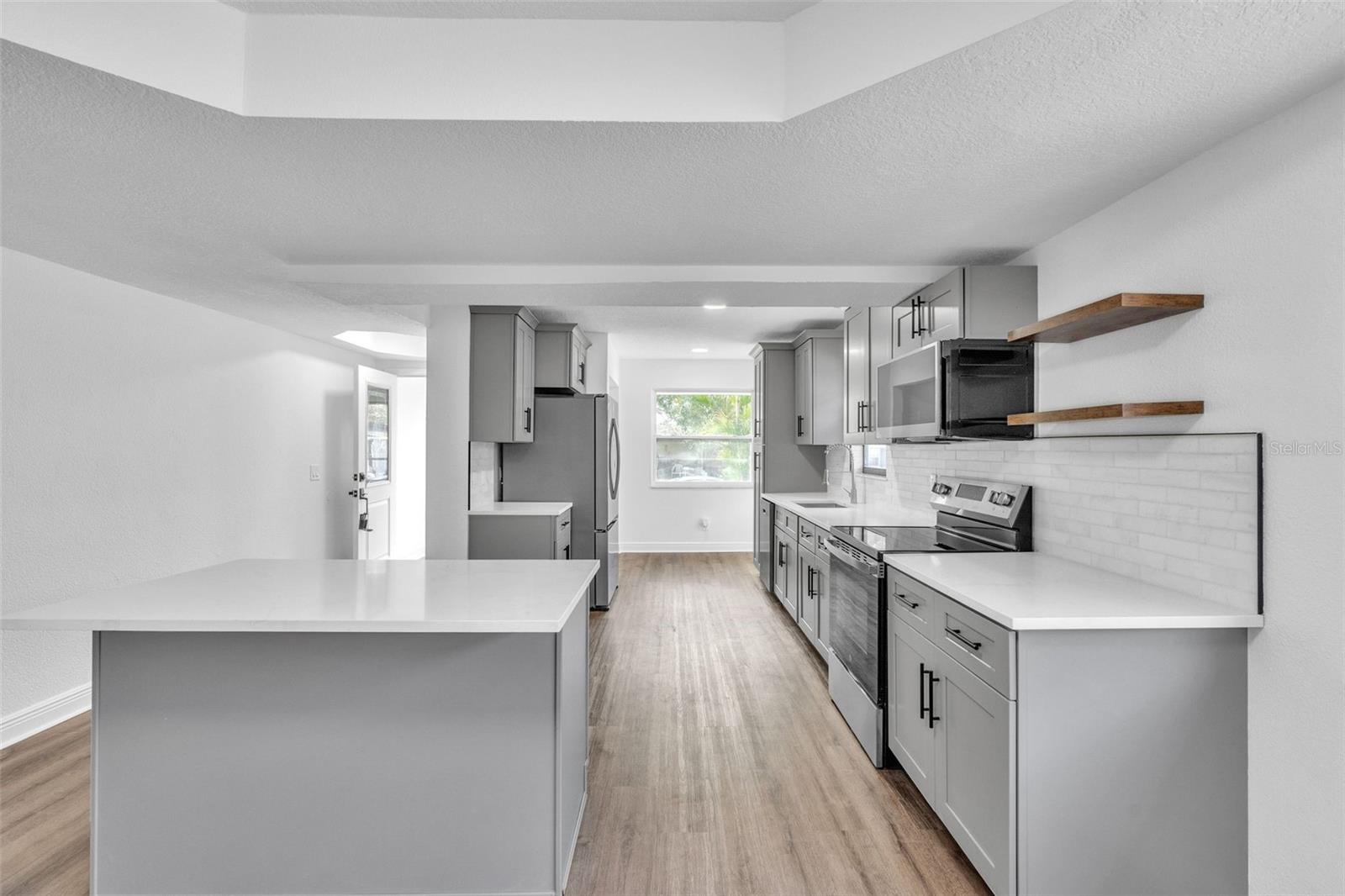 Image 17 of 23 For 3721 9th Avenue S