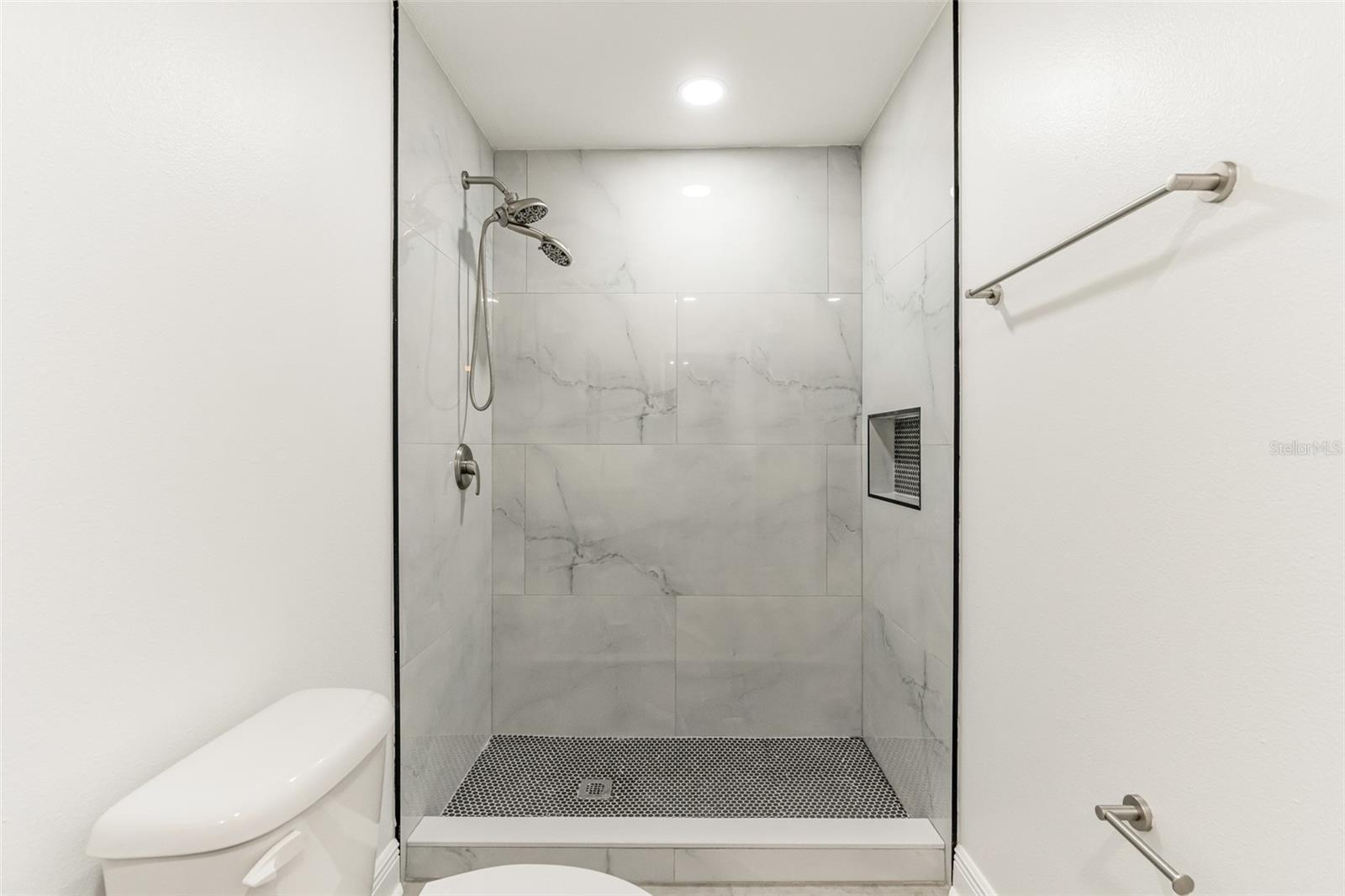 Image 21 of 23 For 3721 9th Avenue S