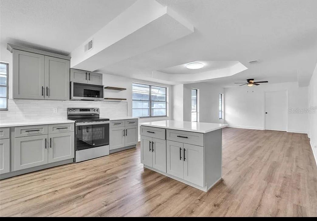 Image 9 of 23 For 3721 9th Avenue S