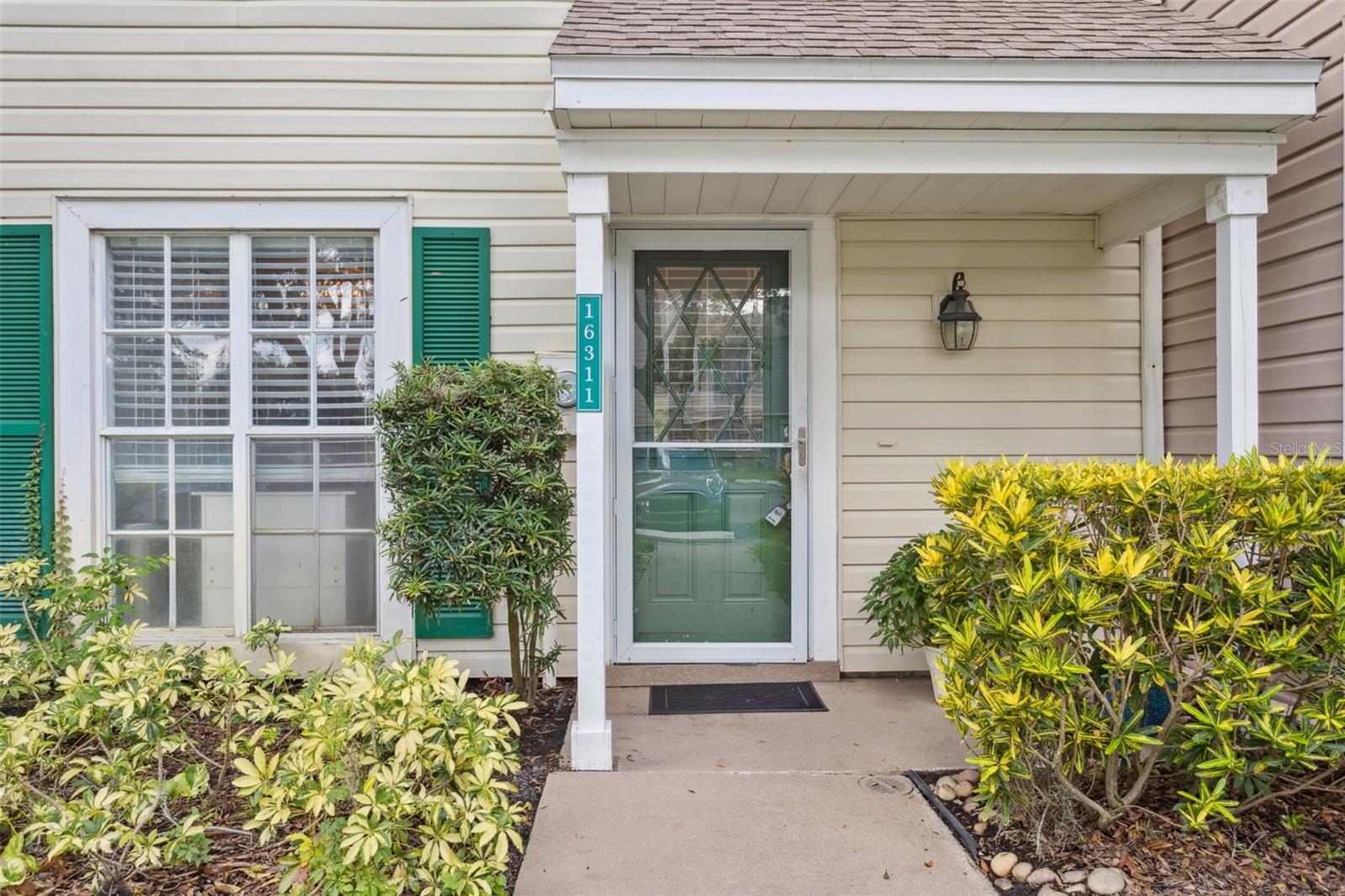 Image 4 of 30 For 16311 Rambling Vine Drive W