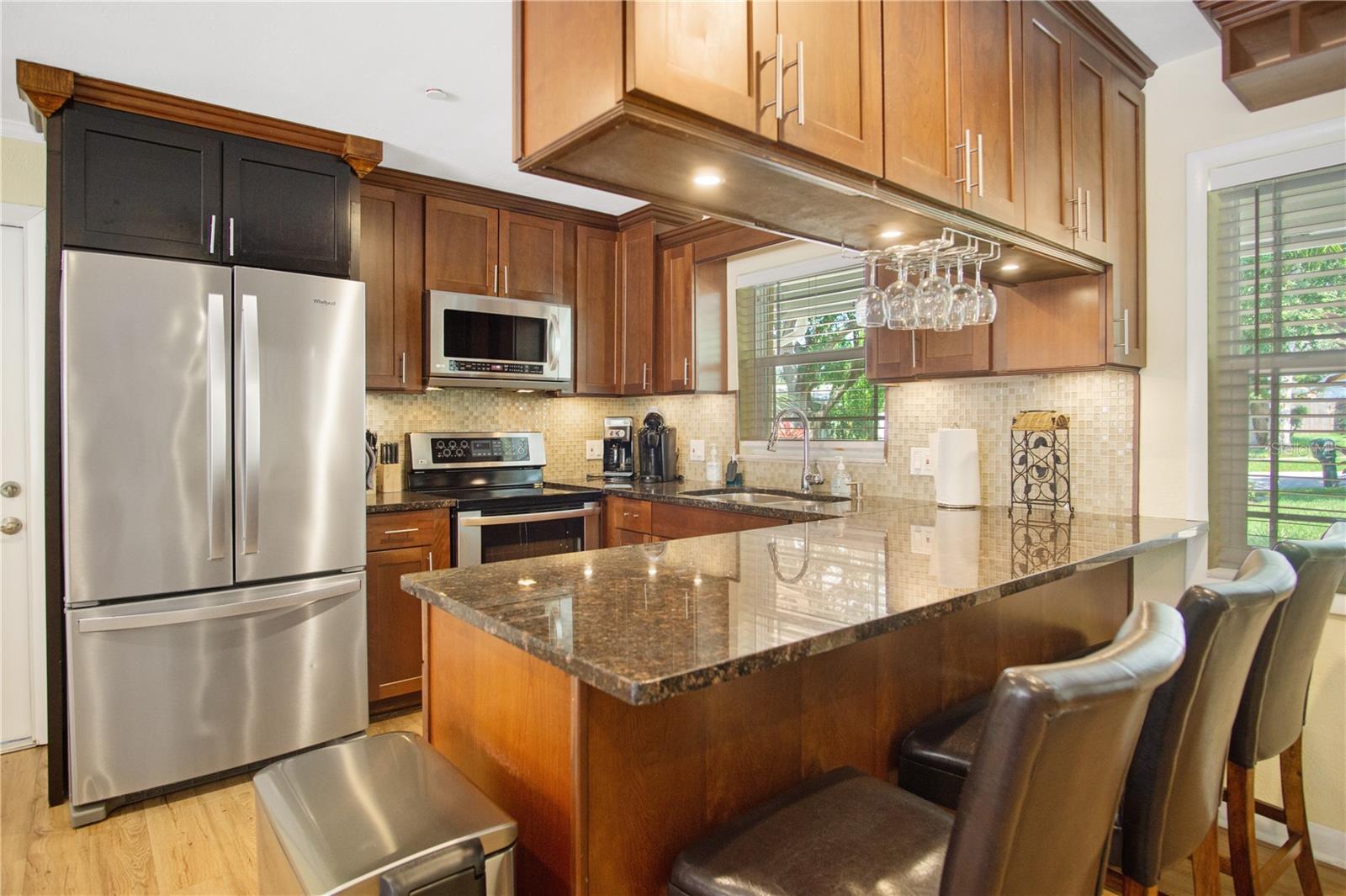 Image 11 of 66 For 2608 10th Avenue Sw