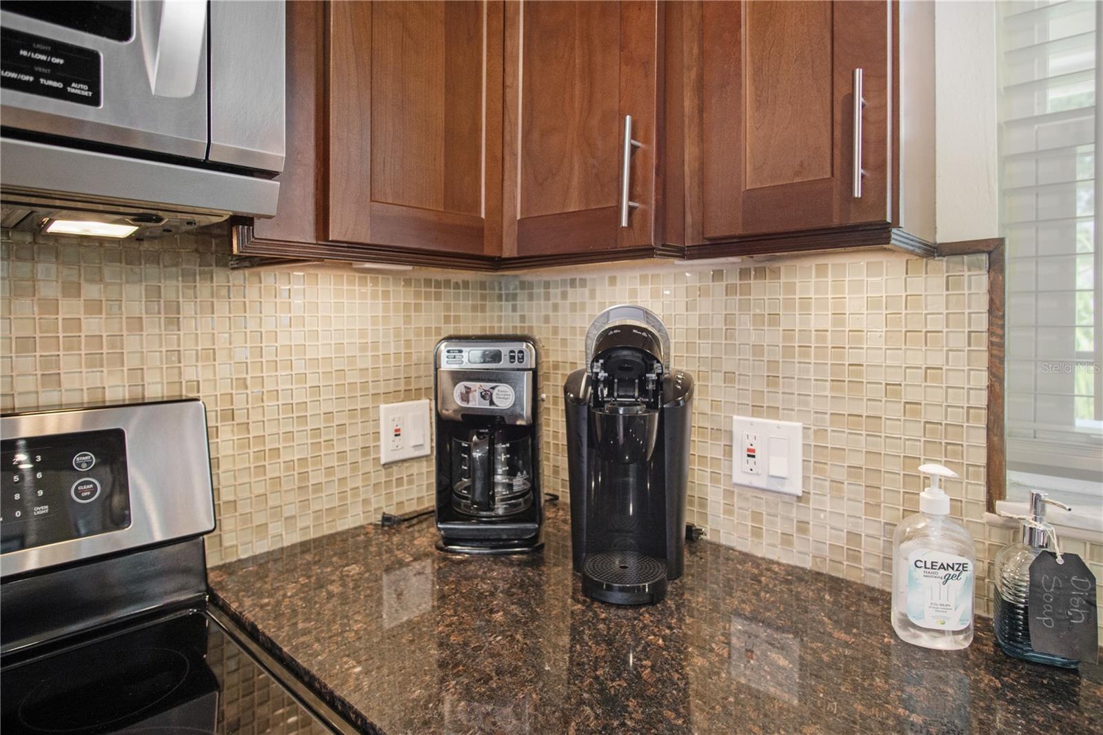 Image 12 of 66 For 2608 10th Avenue Sw