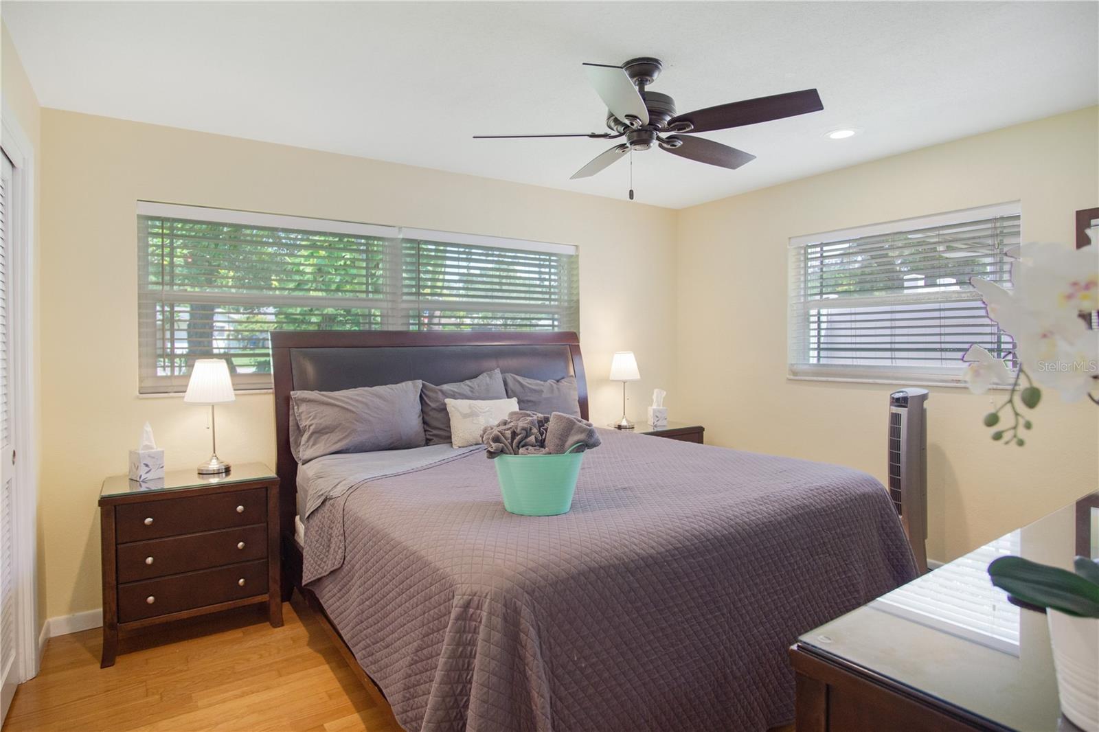 Image 6 of 66 For 2608 10th Avenue Sw