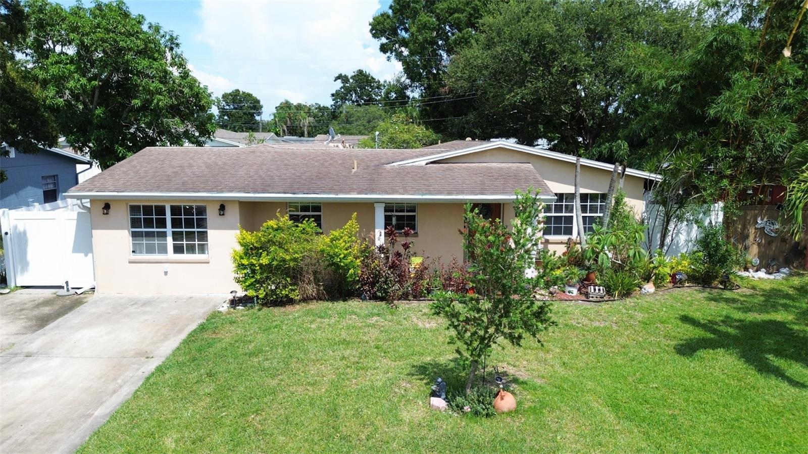 Image 4 of 31 For 8915 59th Way N