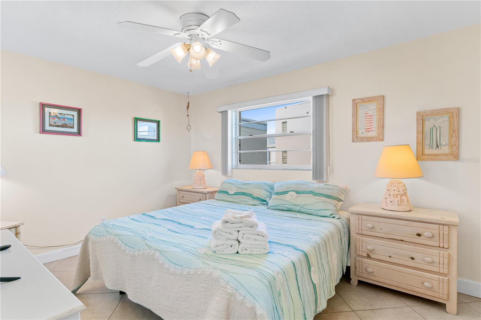 Image 23 of 59 For 19610 Gulf Boulevard 409
