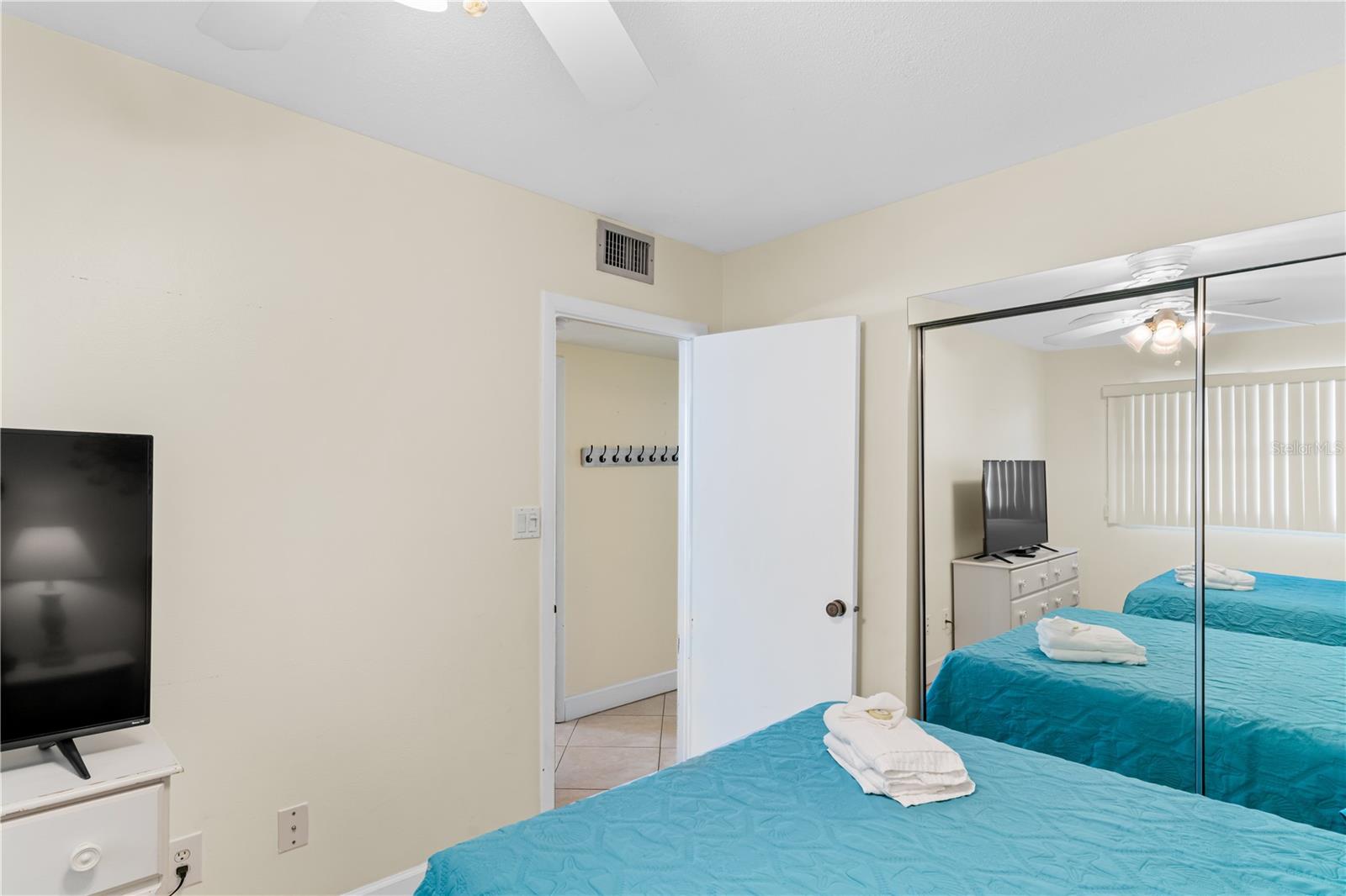 Image 31 of 59 For 19610 Gulf Boulevard 409
