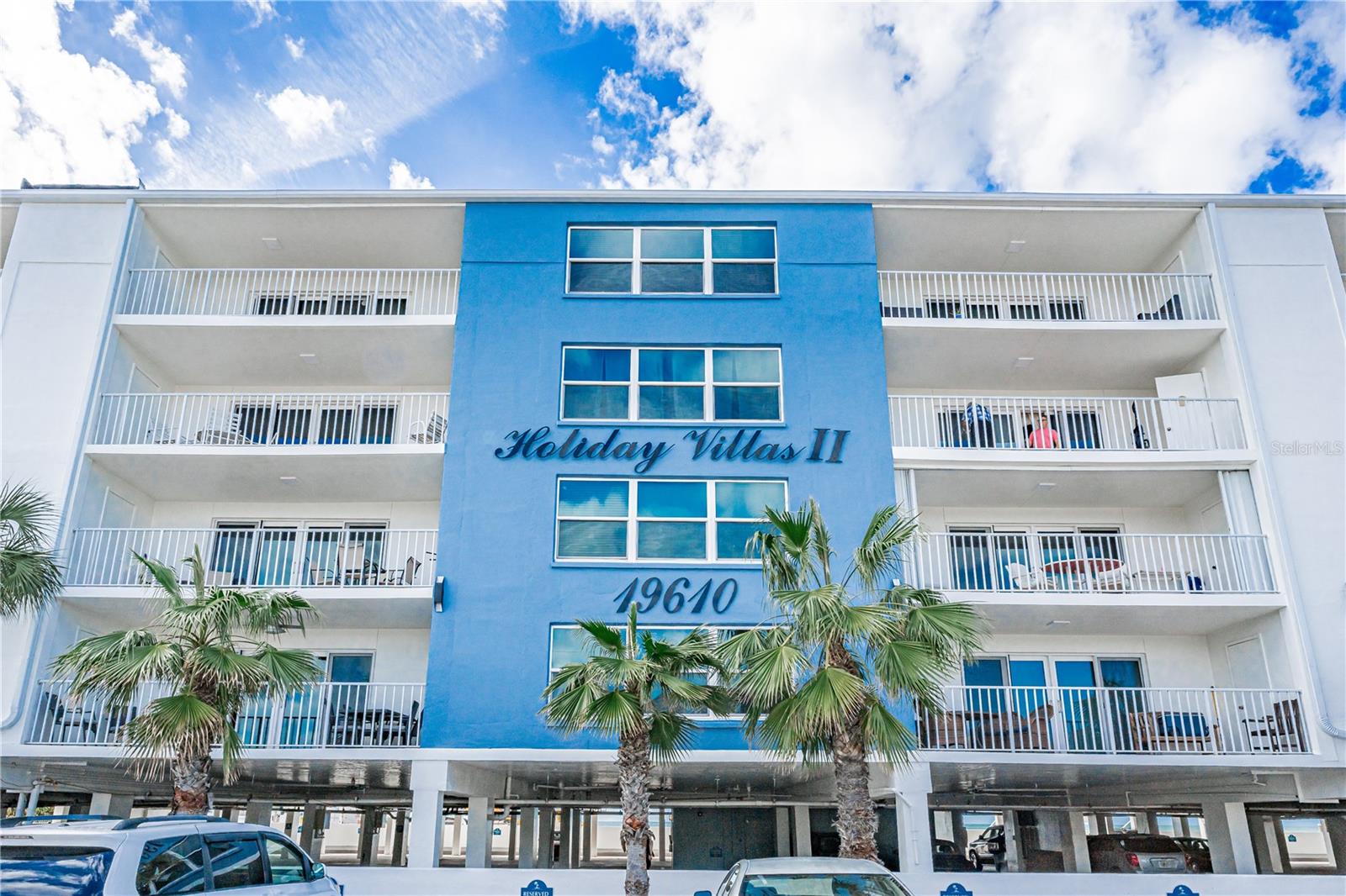 Image 33 of 59 For 19610 Gulf Boulevard 409