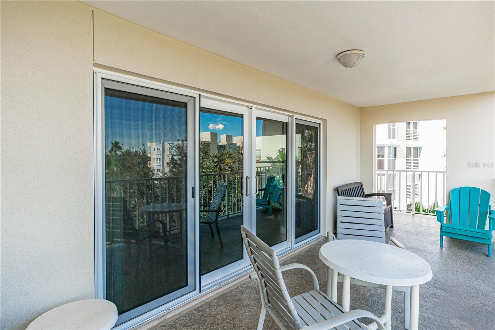 Image 9 of 59 For 19610 Gulf Boulevard 409