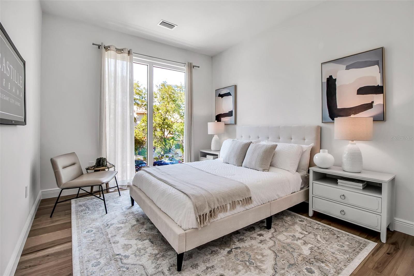Image 21 of 63 For 600 3rd Avenue S 406