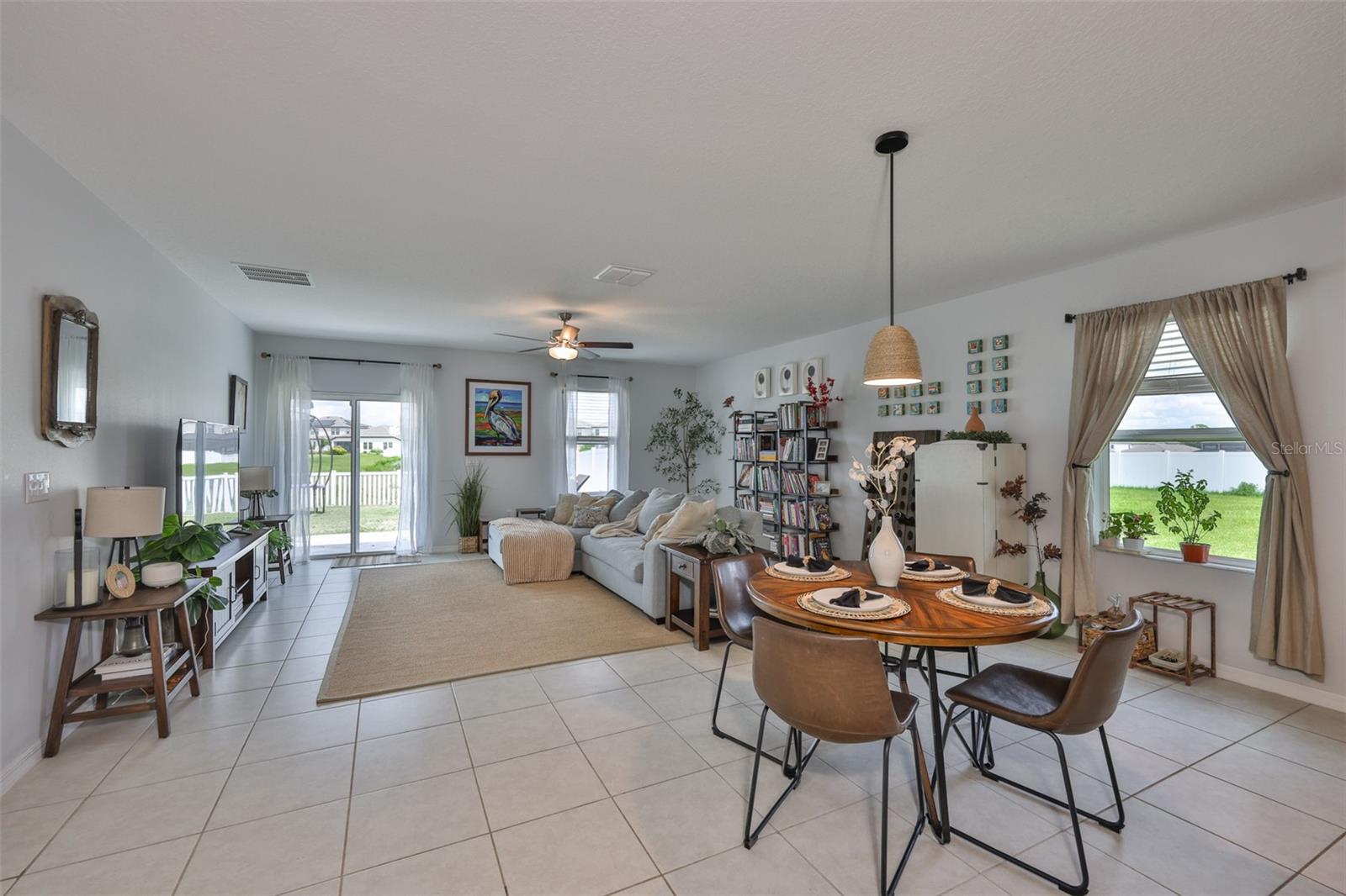 Listing photo id 15 for 12746 Weston Oaks Lane