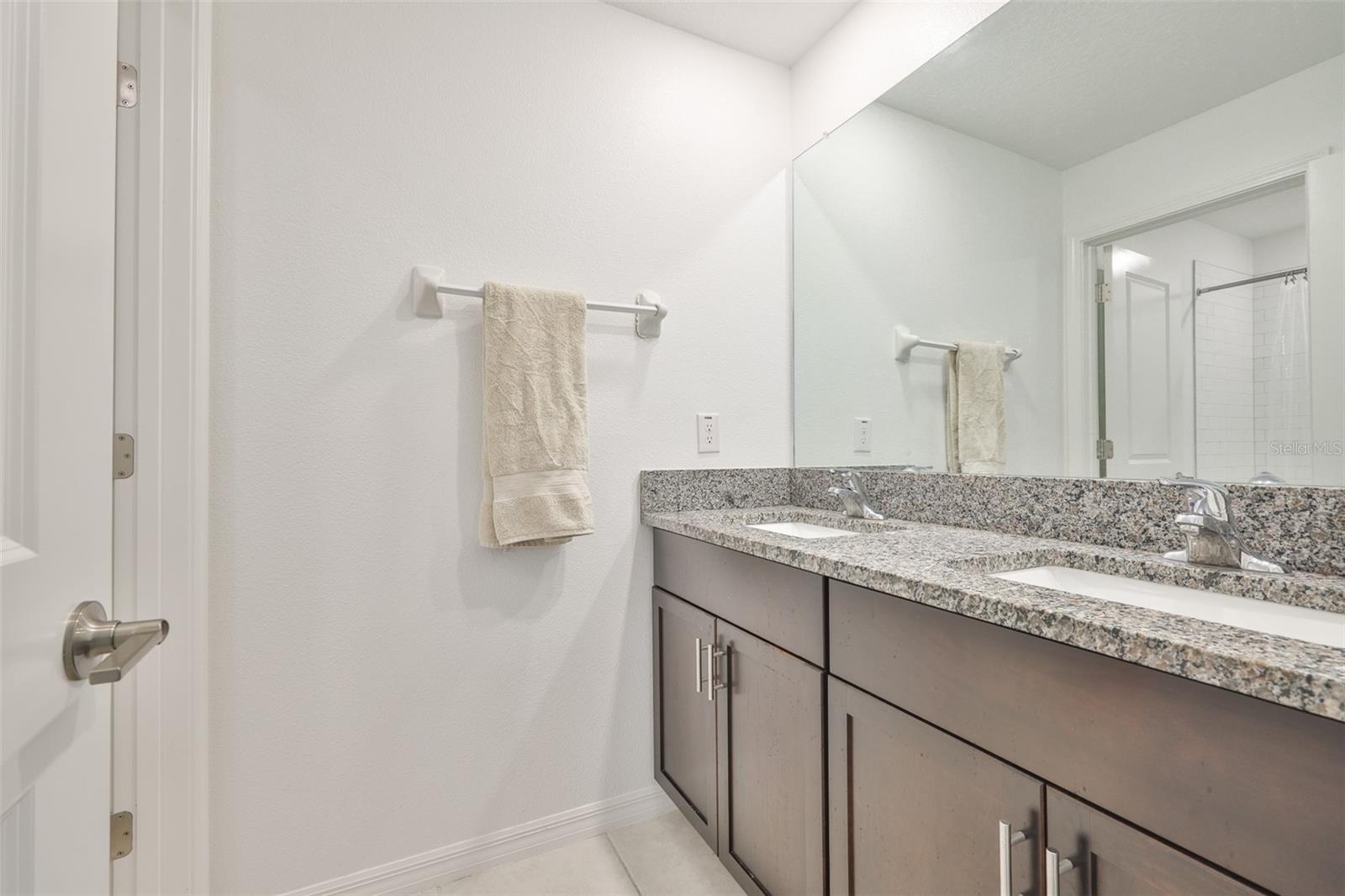 Listing photo id 34 for 12746 Weston Oaks Lane