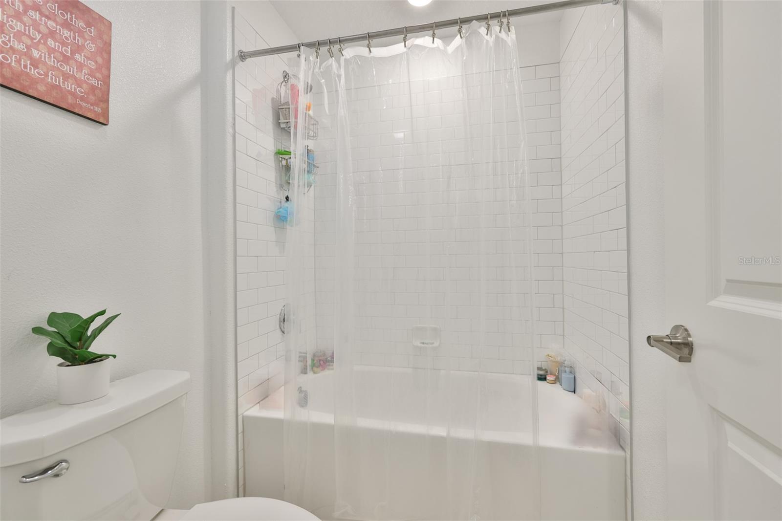 Listing photo id 35 for 12746 Weston Oaks Lane