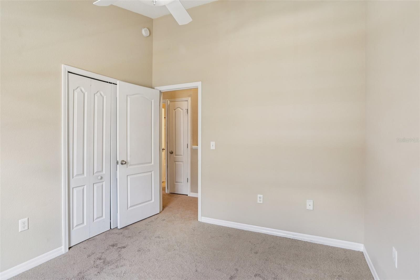 Image 18 of 27 For 5722 Kinglethill Drive