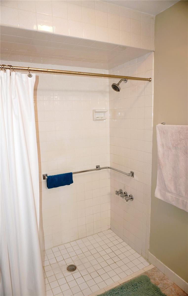 Listing photo id 15 for 4338 Tahitian Gardens Circle H