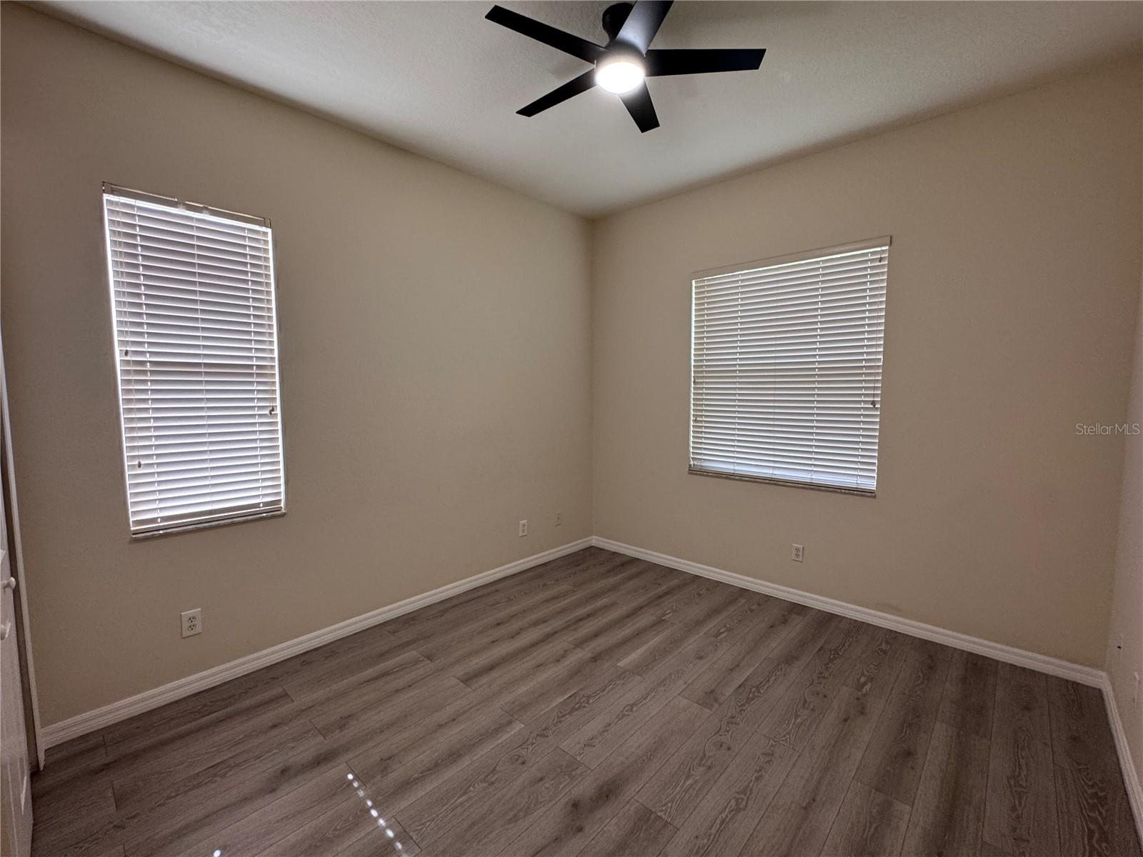 Image 16 of 35 For 340 Wood Chuck Avenue