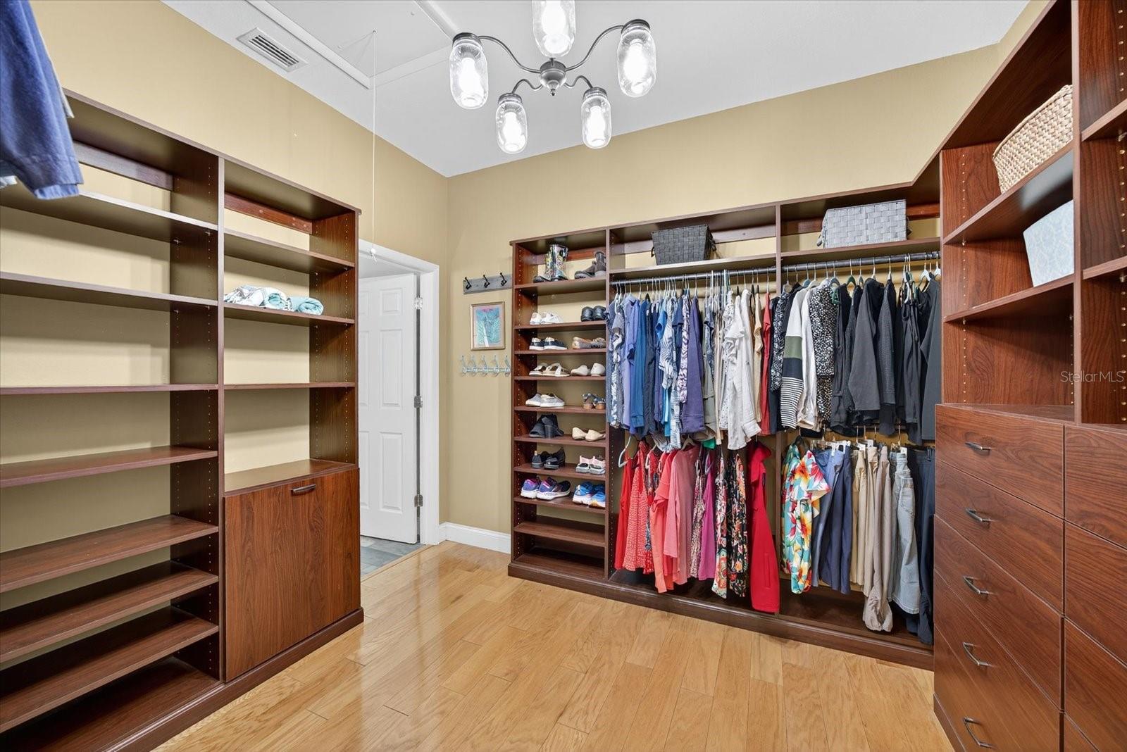 Image 22 of 56 For 5801 Windermere Drive
