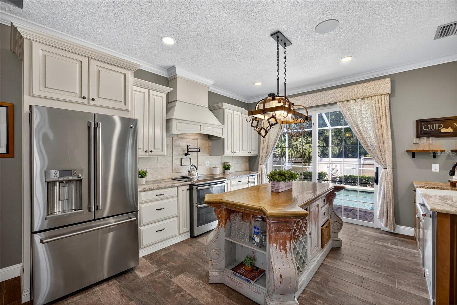 Image 6 of 56 For 5801 Windermere Drive