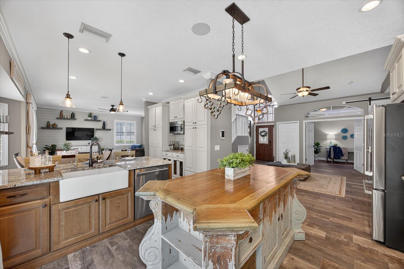 Image 7 of 56 For 5801 Windermere Drive