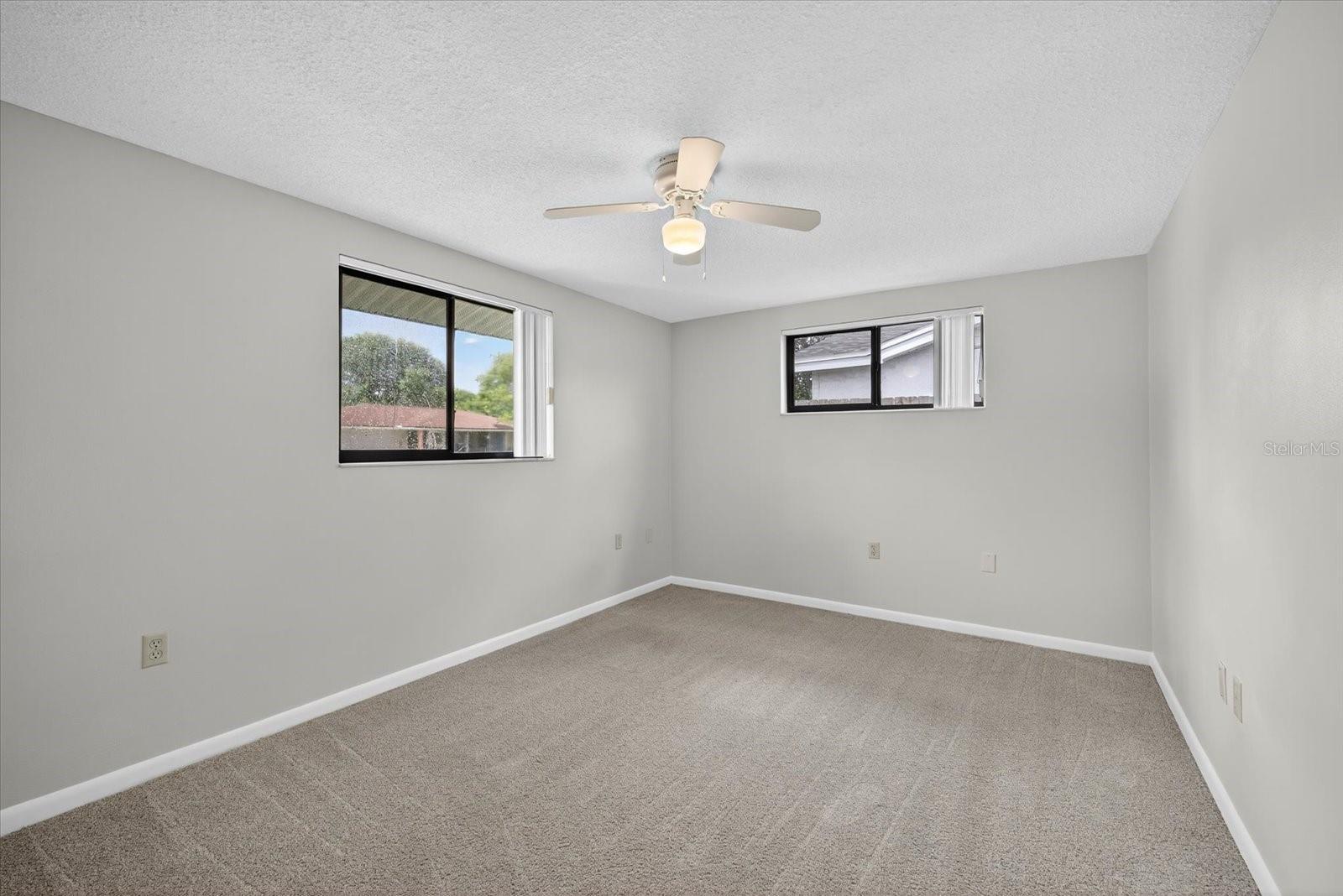 Image 22 of 35 For 7725 Summertree Lane