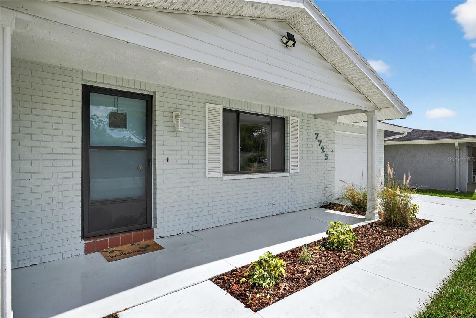 Image 3 of 35 For 7725 Summertree Lane