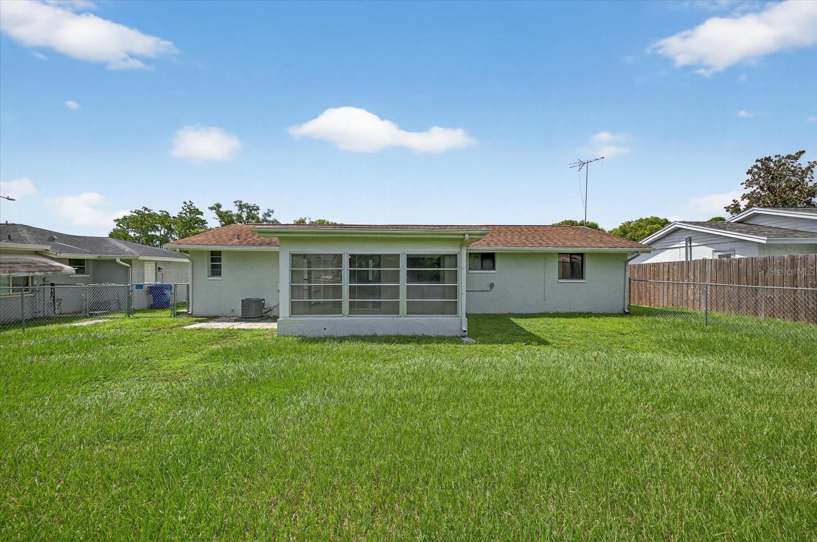 Image 34 of 35 For 7725 Summertree Lane