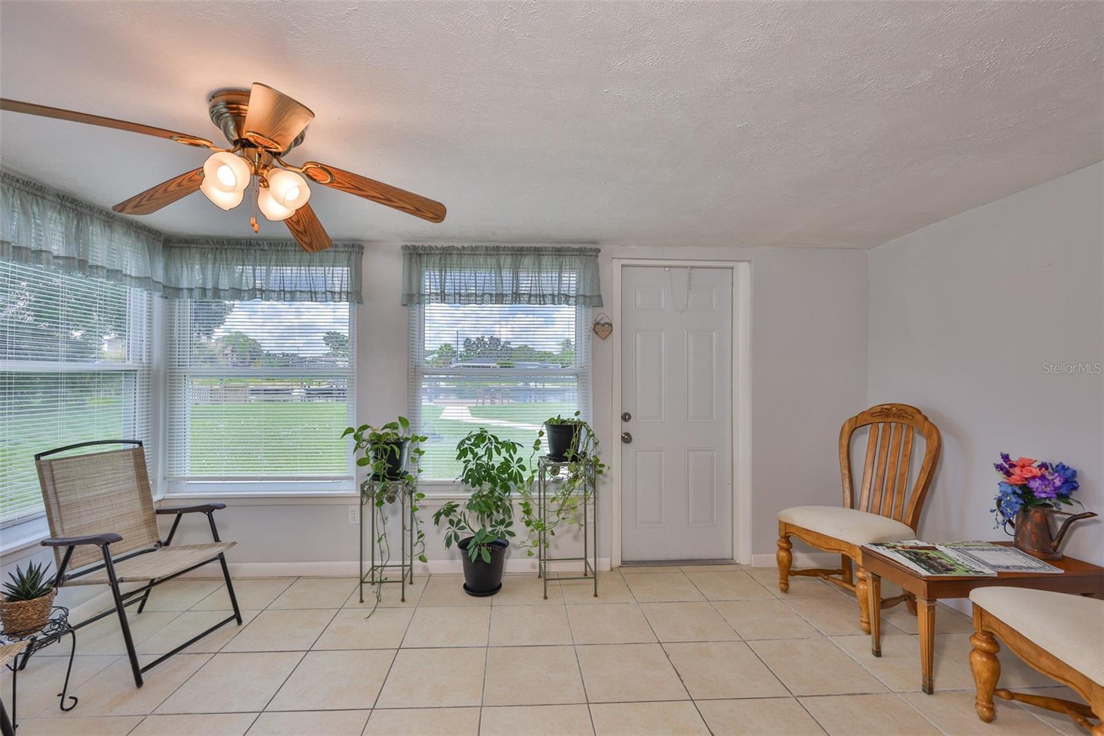 Image 15 of 42 For 812 White Heron Boulevard