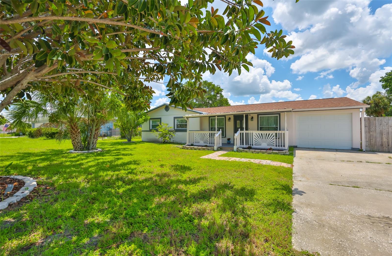 Image 2 of 42 For 812 White Heron Boulevard