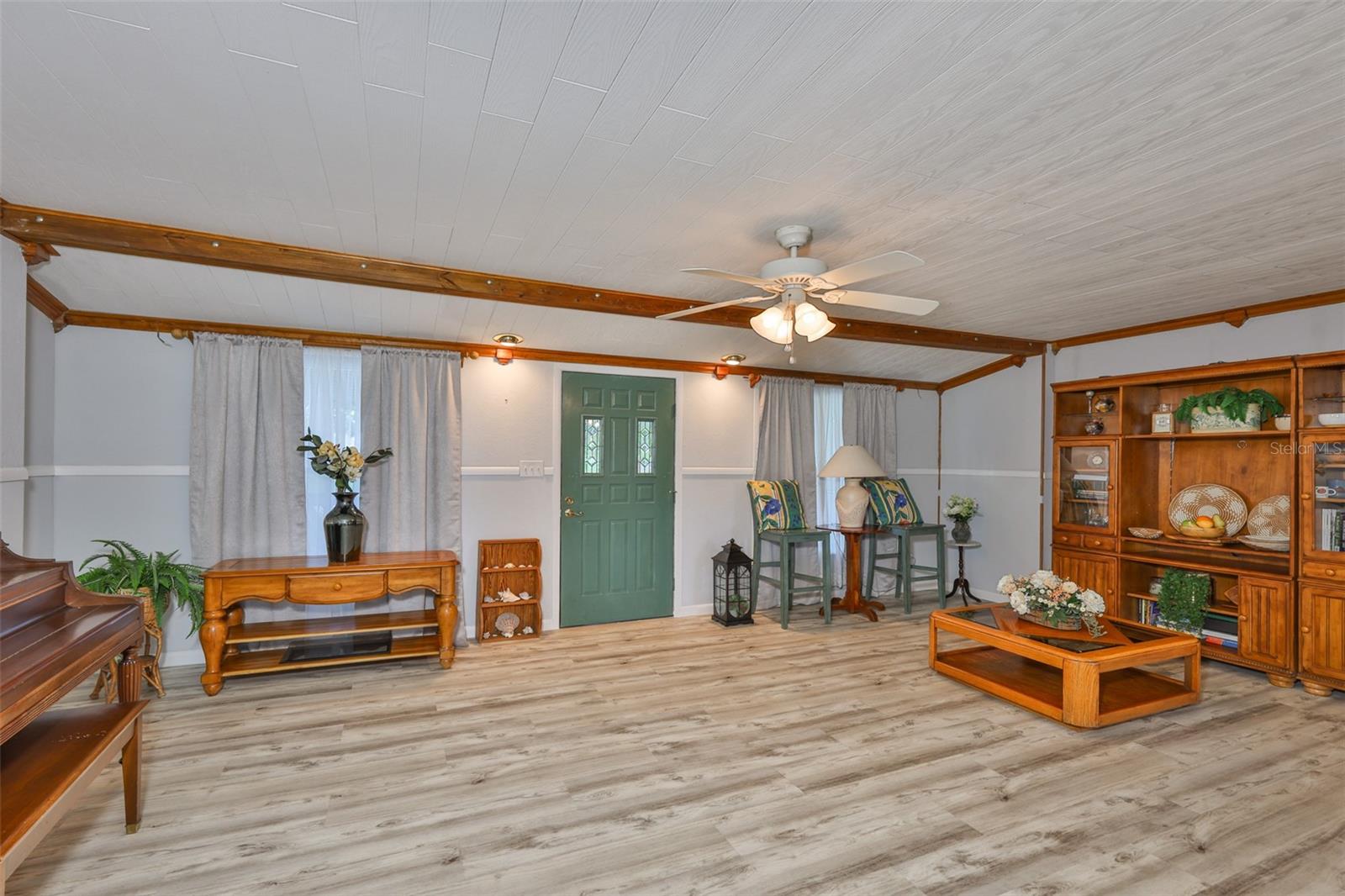 Image 5 of 42 For 812 White Heron Boulevard