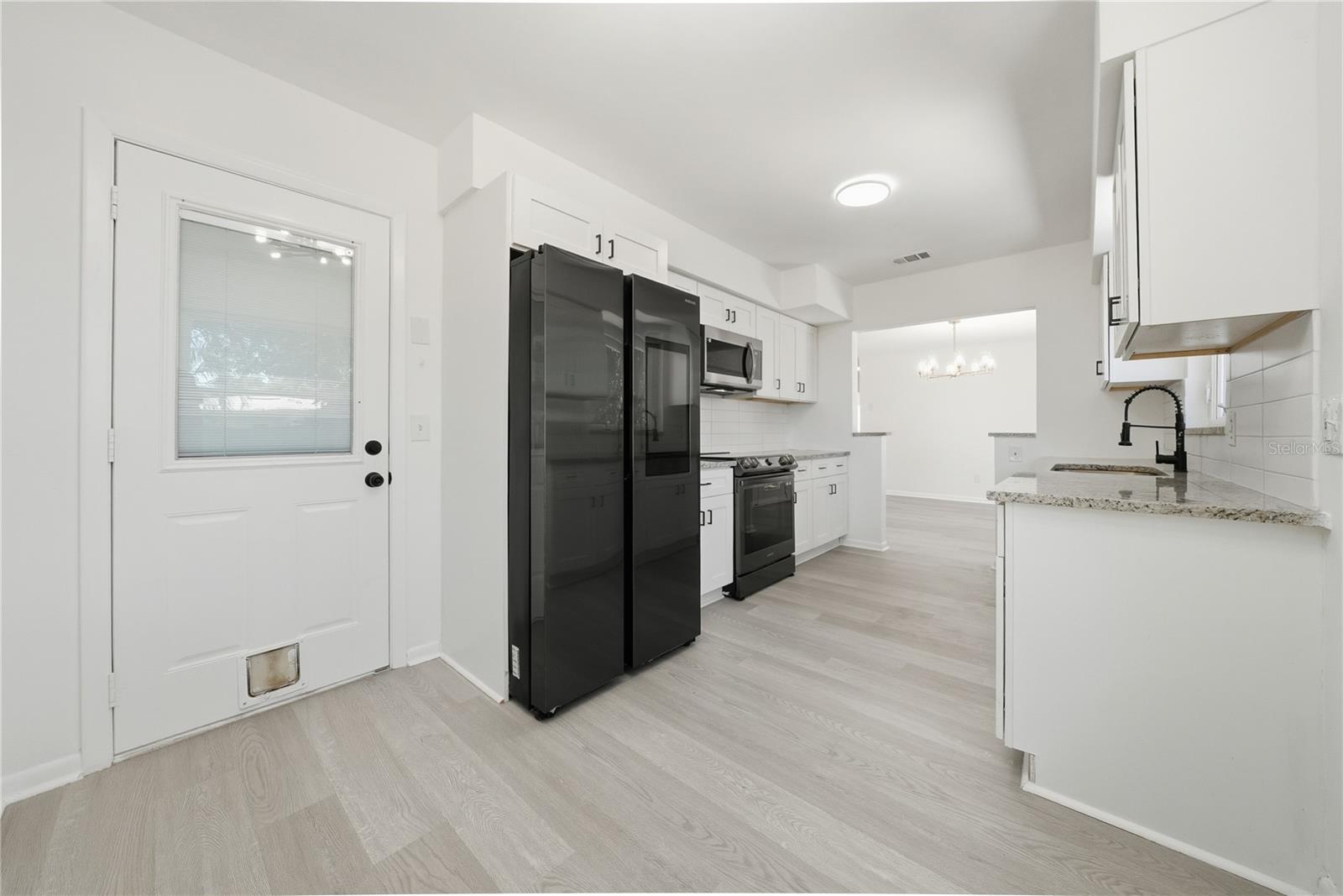 Image 14 of 35 For 1520 San Helen Drive