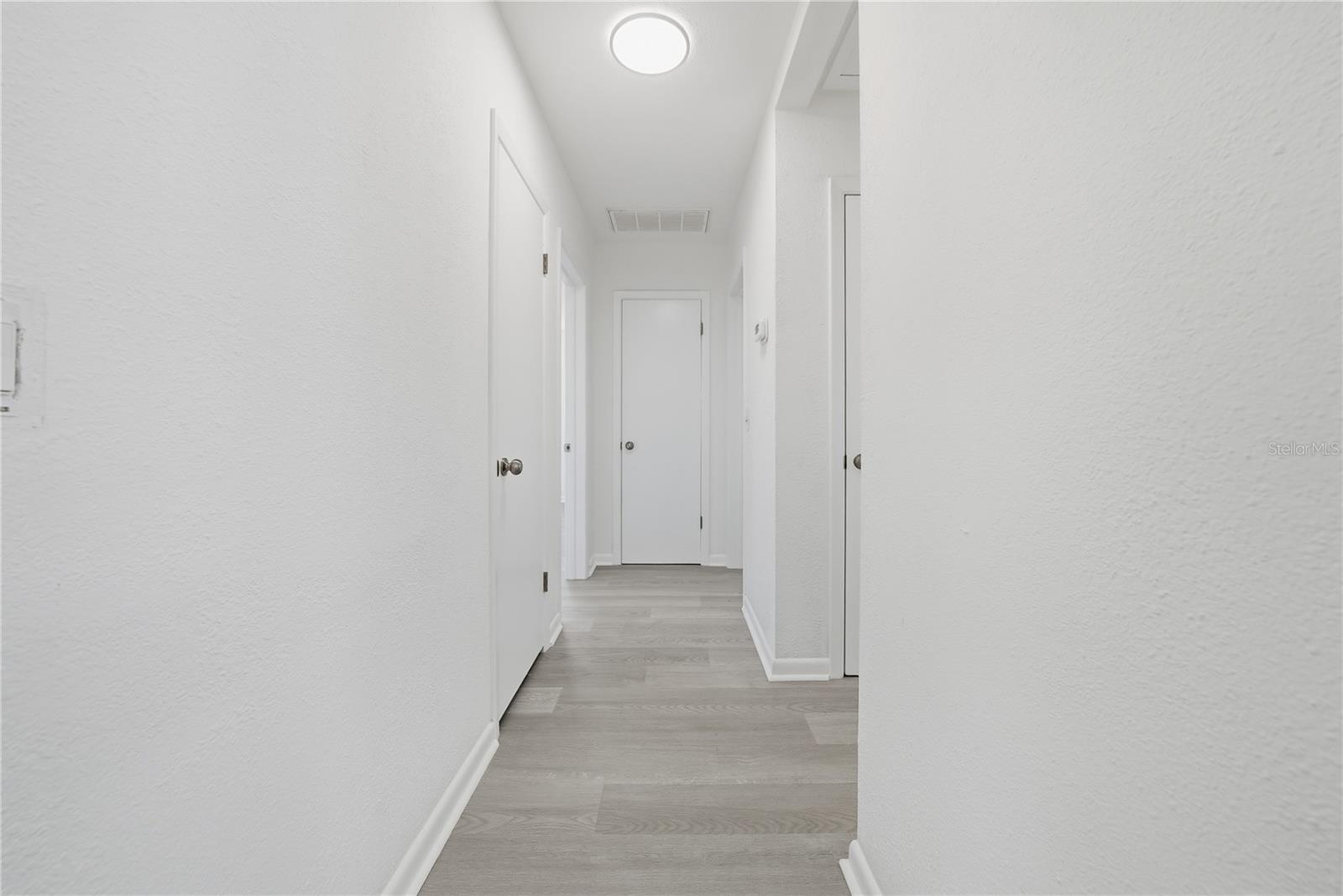 Image 17 of 35 For 1520 San Helen Drive