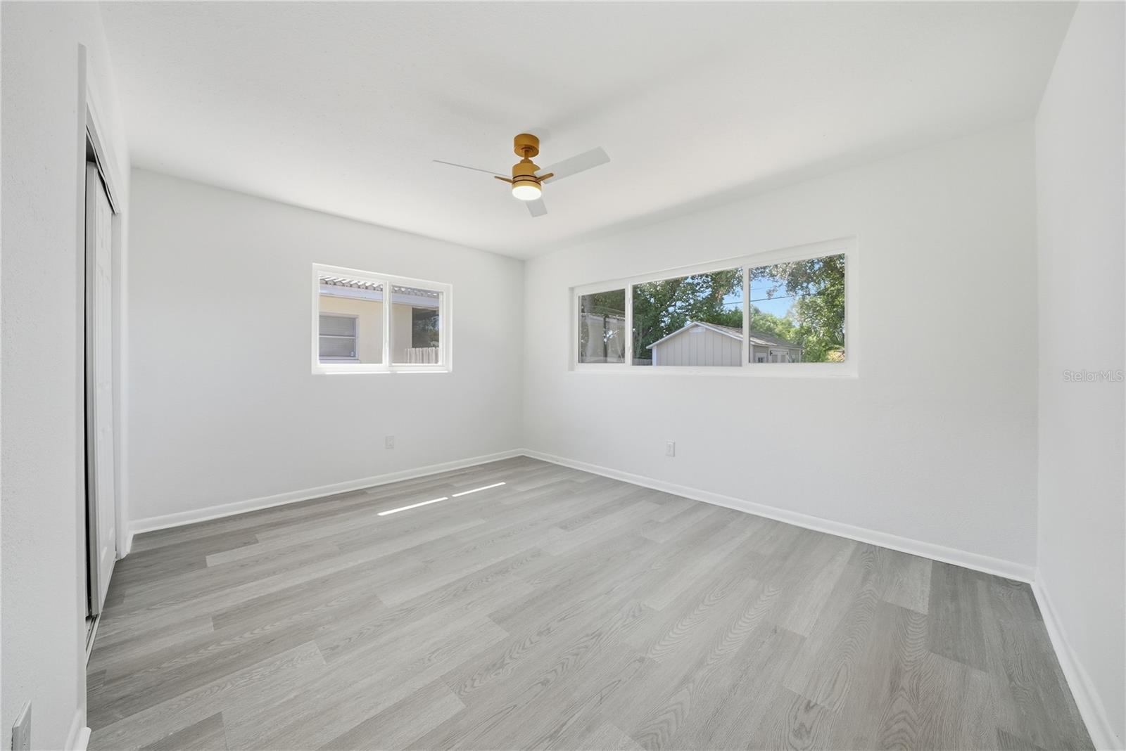 Image 19 of 35 For 1520 San Helen Drive