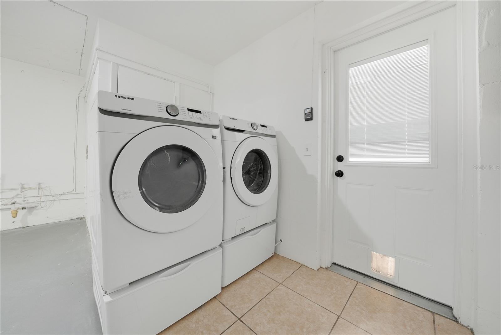 Image 27 of 35 For 1520 San Helen Drive