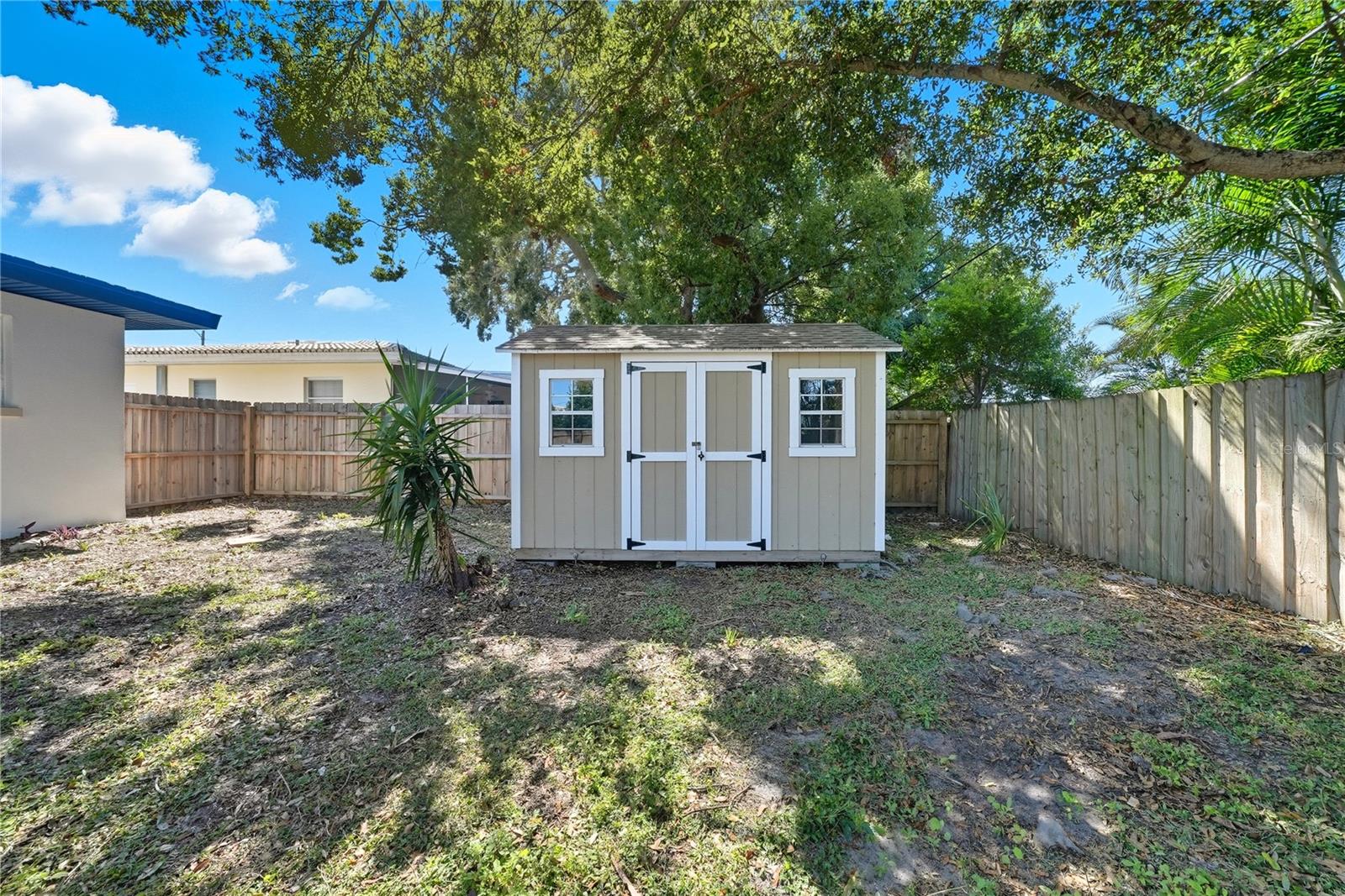 Image 32 of 35 For 1520 San Helen Drive