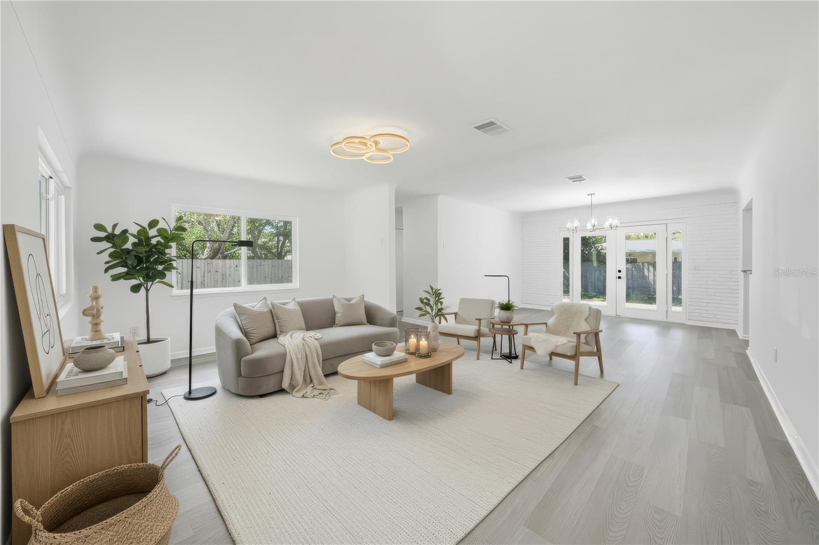 Image 4 of 35 For 1520 San Helen Drive