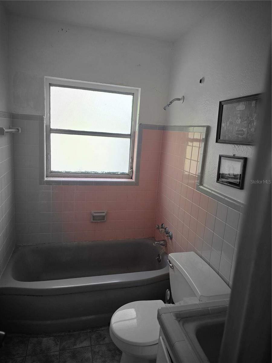 Image 6 of 14 For 4371 80th Avenue N