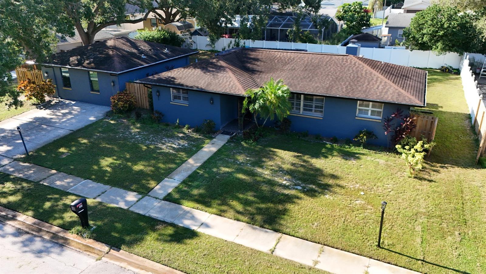 Image 2 of 89 For 180 Sunward Ave