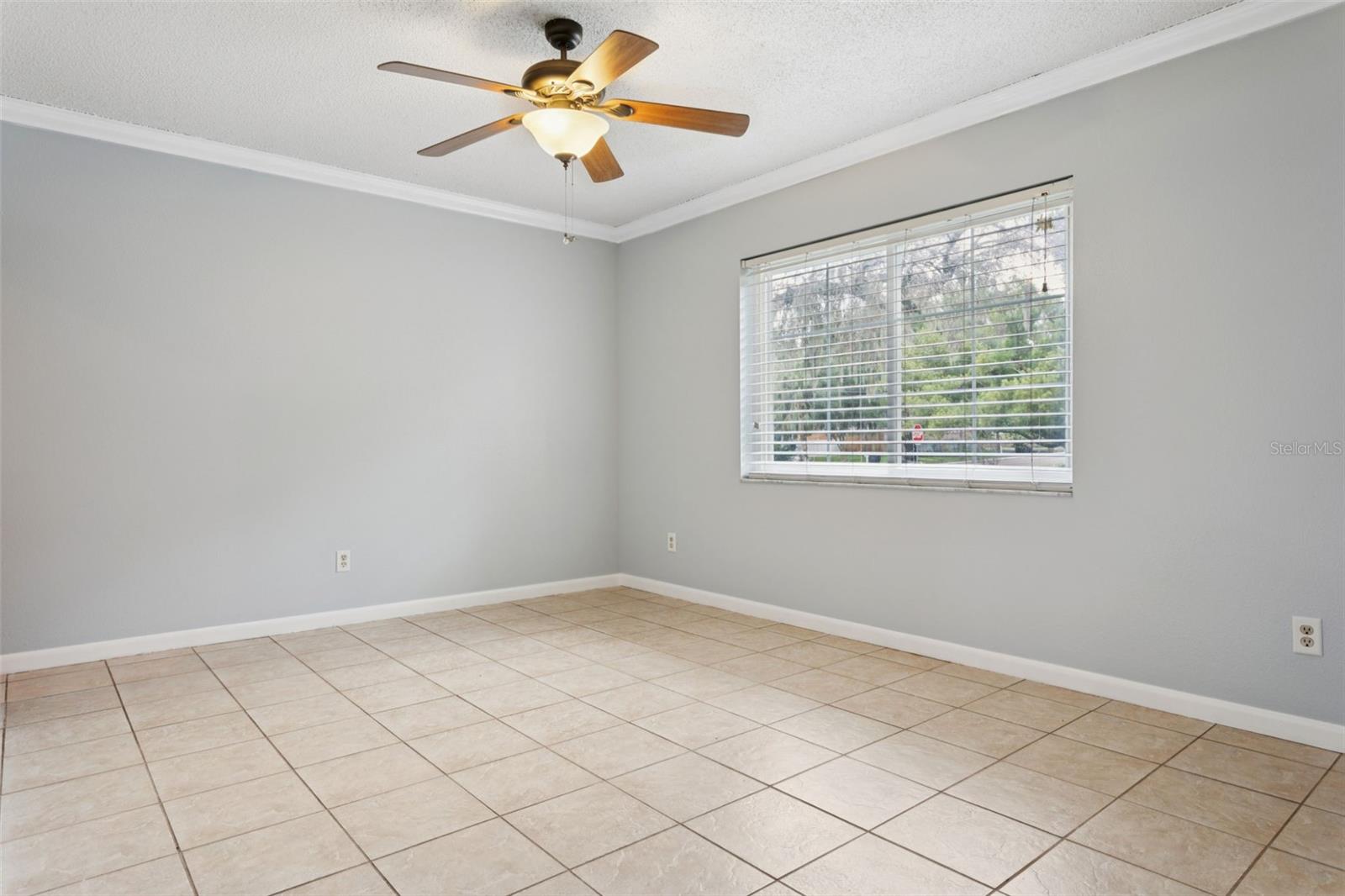 Image 12 of 29 For 616 King Louis Court