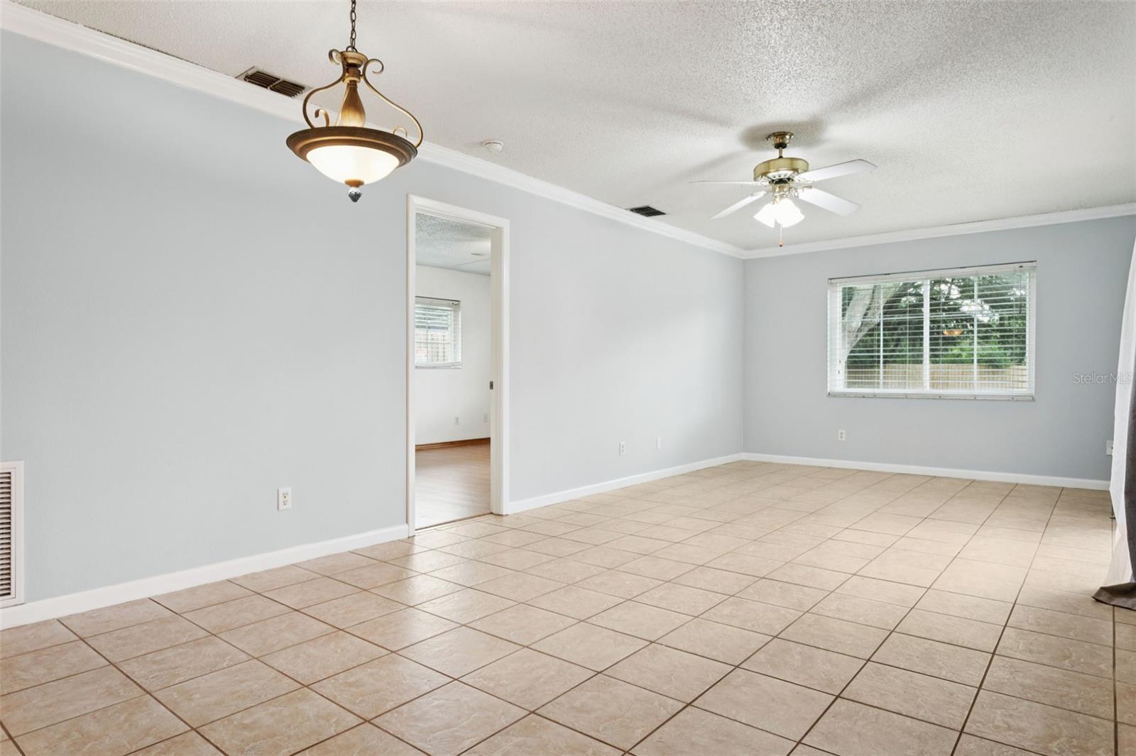 Image 8 of 29 For 616 King Louis Court
