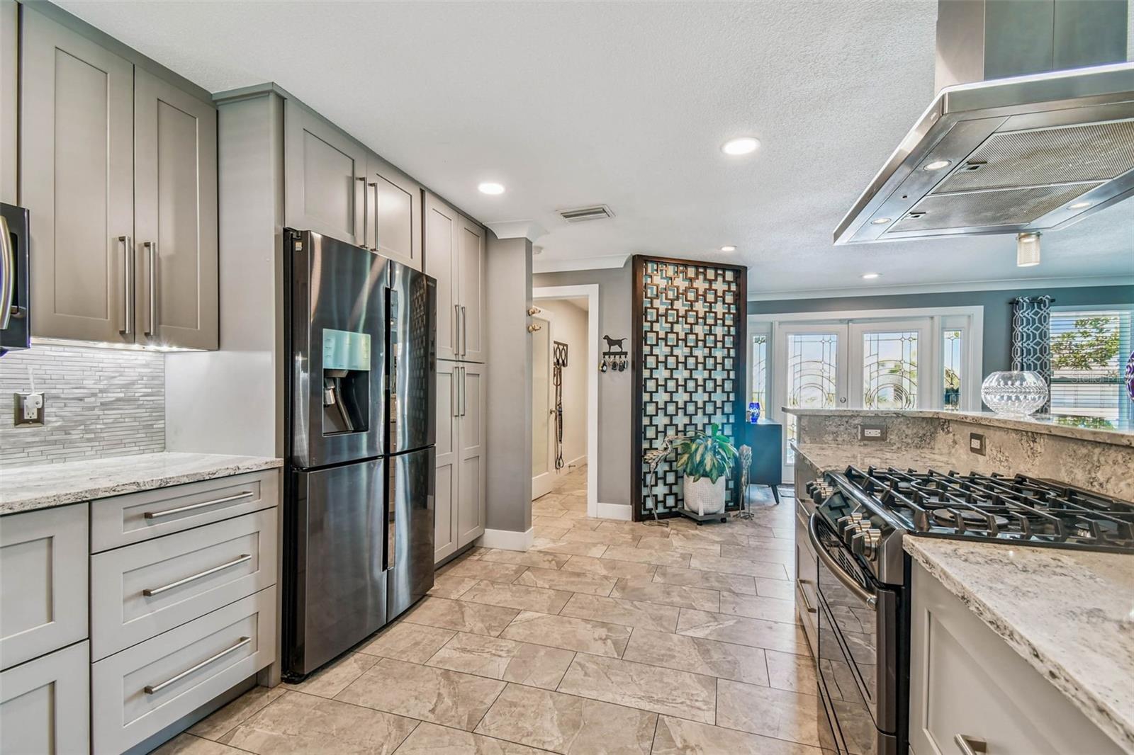Image 10 of 49 For 2663 70th Avenue S