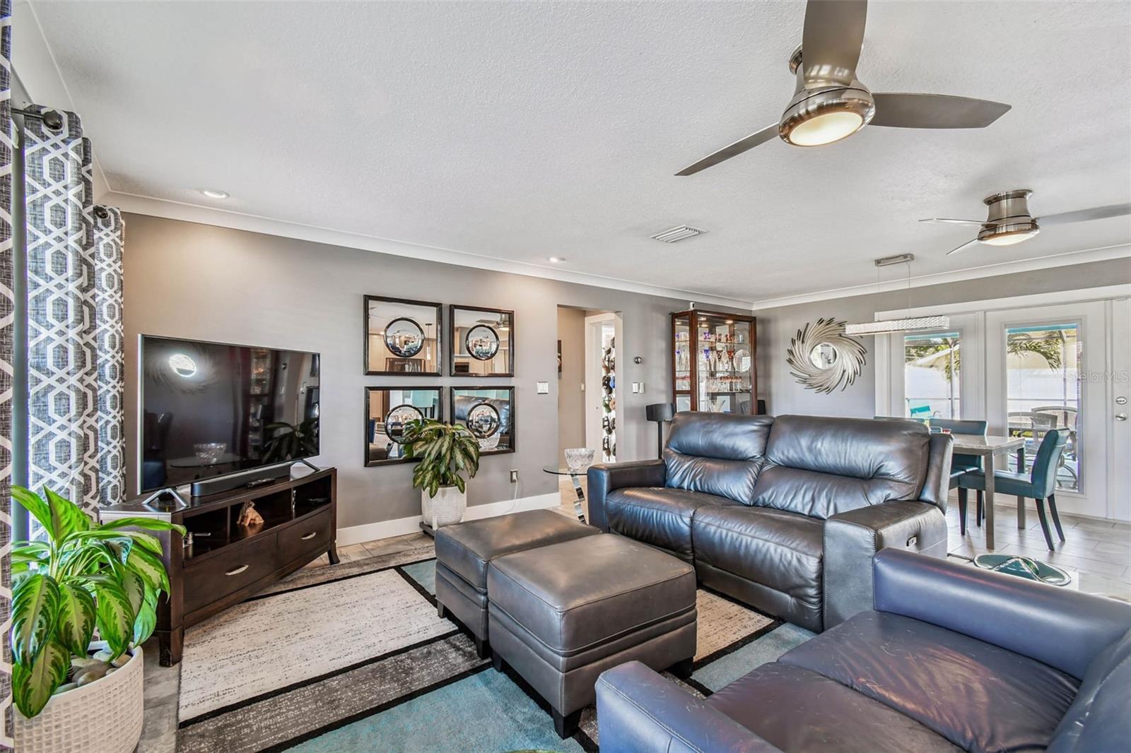Image 15 of 49 For 2663 70th Avenue S