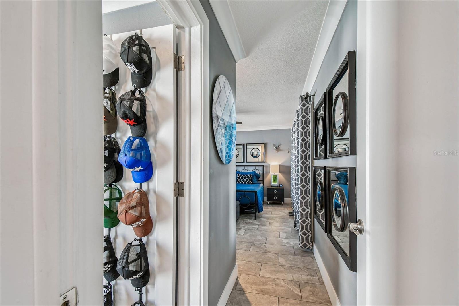 Image 17 of 49 For 2663 70th Avenue S