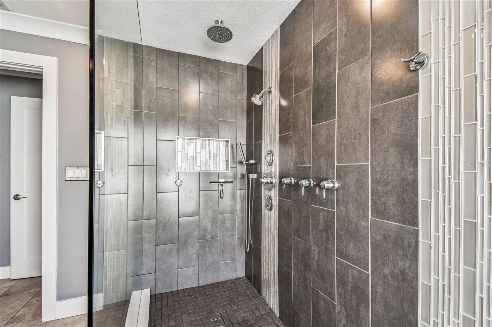 Image 23 of 49 For 2663 70th Avenue S